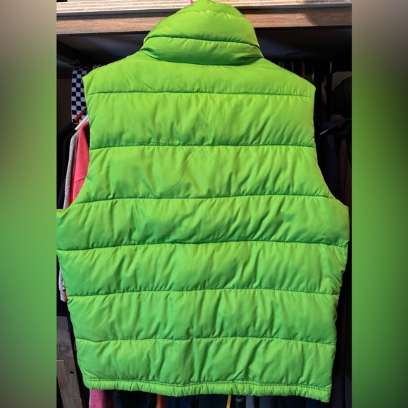Hollister Men’s Bright Green Quilted Vest⭐️ - Picture 2 of 12